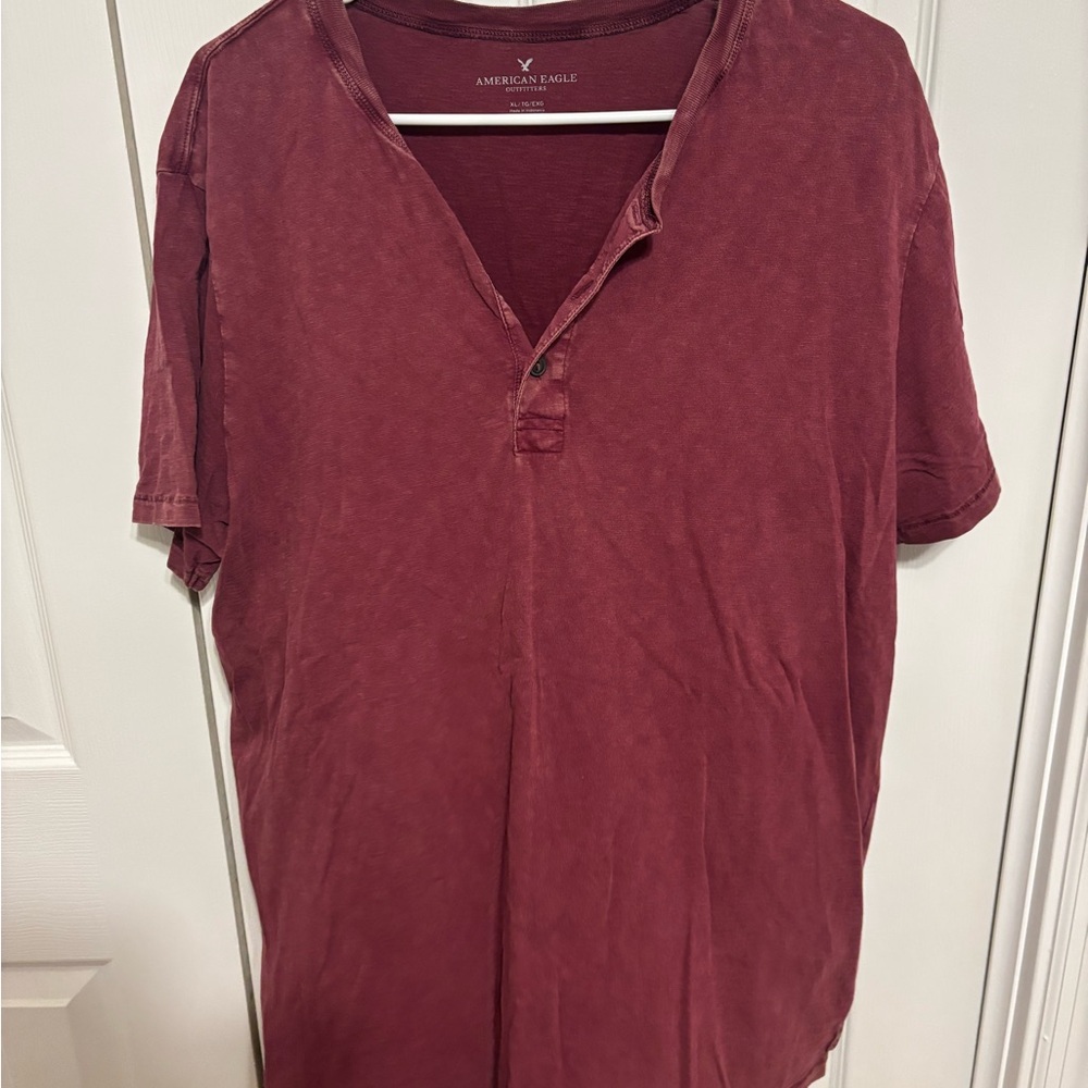 American Eagle Outfitters Men's Burgundy Casual Shirt